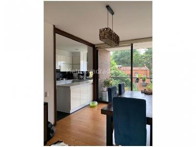 Apartamento de 3 alcobas en venta en Loma Del Campestre, Medellín, 190 m² · foto 4 de 15