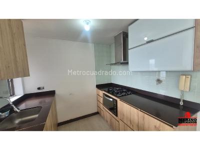 Apartamento en venta en Loma De Los Bernal, Medellín · foto 8 de 20