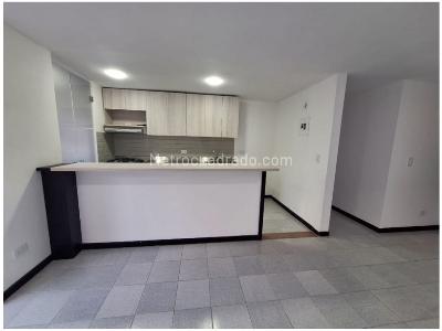 Apartamento de 3 alcobas en venta en El Poblado, Medellín, 100 m² · foto 2 de 20