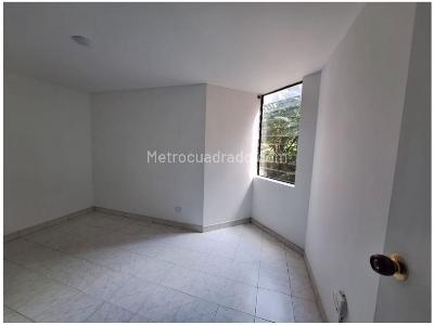 Apartamento de 3 alcobas en venta en El Poblado, Medellín, 100 m² · foto 10 de 20