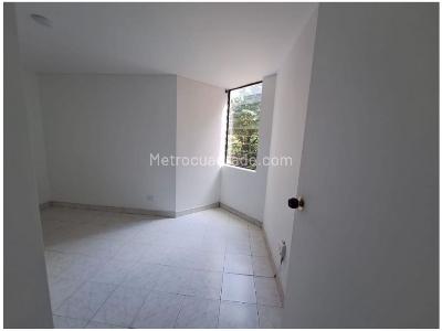 Apartamento de 3 alcobas en venta en El Poblado, Medellín, 100 m² · foto 12 de 20