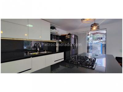 Casa de 5 alcobas en venta en La Doctora, Sabaneta, 350 m² · foto 9 de 20