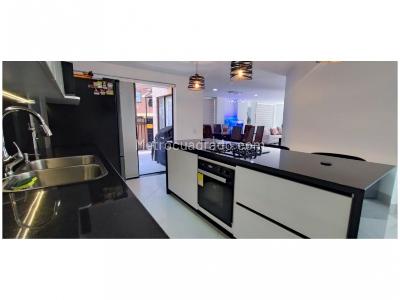 Casa de 5 alcobas en venta en La Doctora, Sabaneta, 350 m² · foto 11 de 20
