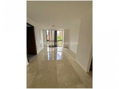 Apartamento de 3 alcobas en venta en El Poblado, Medellín, 138 m² · foto 2 de 19