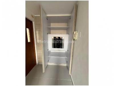Apartamento de 3 alcobas en venta en El Poblado, Medellín, 138 m² · foto 6 de 19