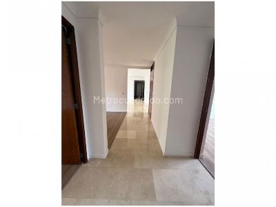 Apartamento de 3 alcobas en venta en El Poblado, Medellín, 138 m² · foto 10 de 19