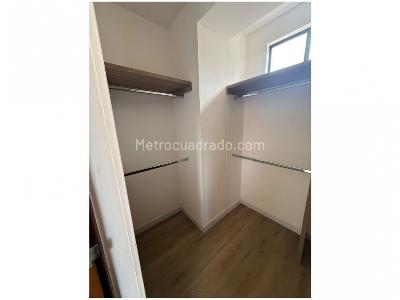 Apartamento de 3 alcobas en venta en El Poblado, Medellín, 138 m² · foto 14 de 19