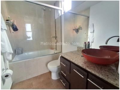 Apartamento de 3 alcobas en venta en El Poblado, Medellín, 138 m² · foto 6 de 15