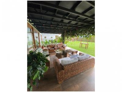 Casa de 4 alcobas en venta en San Antonio De Pereira, Rionegro, 458 m² · foto 11 de 13