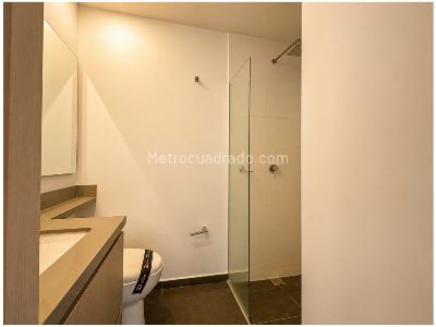 Apartamento de 3 alcobas en venta en El Poblado, Medellín, 89 m² · foto 10 de 20