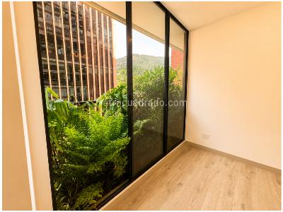 Apartamento de 3 alcobas en venta en El Poblado, Medellín, 89 m² · foto 19 de 20