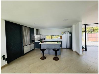 Casa de 4 alcobas en venta en Norteamerica, Bello · foto 5 de 20