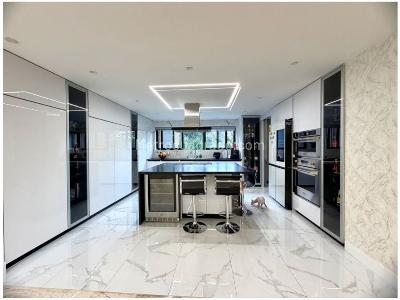 Apartamento de 4 alcobas en venta en El Poblado, Medellín, 410 m² · foto 5 de 20