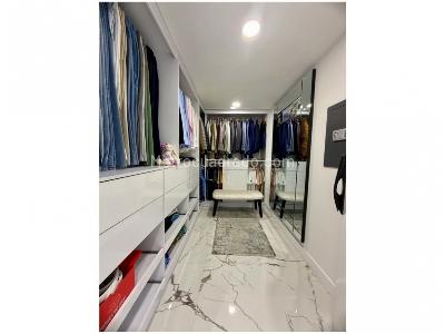 Apartamento de 4 alcobas en venta en El Poblado, Medellín, 410 m² · foto 18 de 20