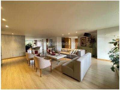 Apartamento de 3 alcobas en venta en El Poblado, Medellín, 292 m² · foto 3 de 9