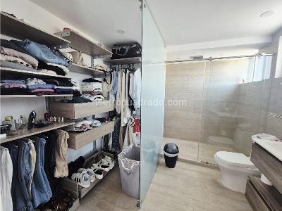 Apartamento en venta en El Poblado, Medellín · foto 11 de 19