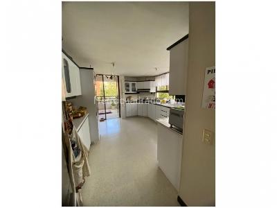 Apartamento de 5 alcobas en venta en El Poblado, Medellín, 270 m² · foto 8 de 13