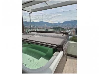 Apartamento de 3 alcobas en venta en El Poblado, Medellín, 200 m² · foto 2 de 16