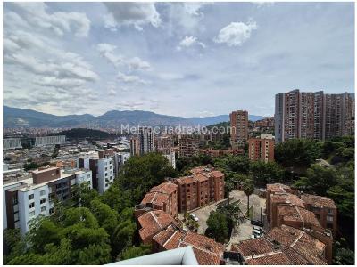 Apartamento de 3 alcobas en venta en El Poblado, Medellín, 200 m² · foto 4 de 16