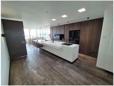 Apartamento de 3 alcobas en venta en El Poblado, Medellín, 200 m² · foto 6 de 16