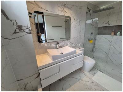Apartamento de 3 alcobas en venta en El Poblado, Medellín, 200 m² · foto 7 de 16