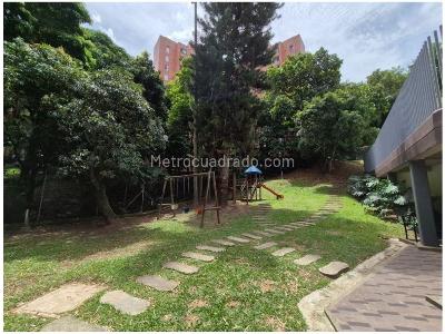 Apartamento de 3 alcobas en venta en El Poblado, Medellín, 200 m² · foto 13 de 16