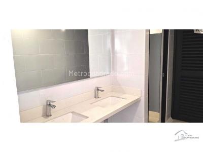 Apartamento de 3 alcobas en venta en Laureles, Medellín, 84 m² · foto 9 de 17