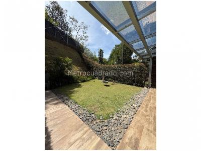 Casa de 3 alcobas en venta en Loma Del Chocho, Envigado, 220 m² · foto 4 de 17