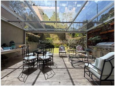 Casa de 3 alcobas en venta en Loma Del Chocho, Envigado, 220 m² · foto 5 de 17