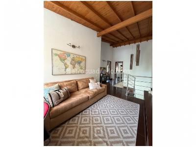 Casa de 3 alcobas en venta en Loma Del Chocho, Envigado, 220 m² · foto 10 de 17