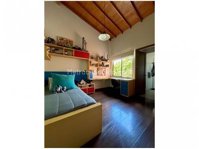 Casa de 3 alcobas en venta en Loma Del Chocho, Envigado, 220 m² · foto 13 de 17