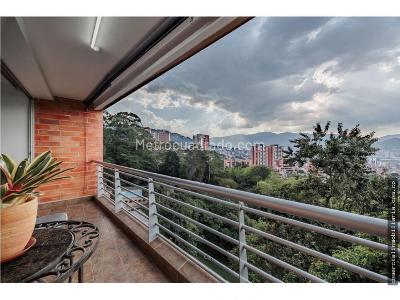 Apartamento de 3 alcobas en venta en Escobero Parte Baja, Envigado, 133 m² · foto 2 de 20