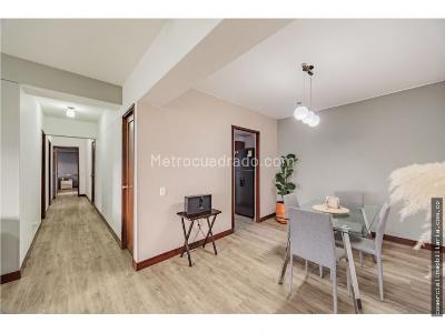 Apartamento de 3 alcobas en venta en Escobero Parte Baja, Envigado, 133 m² · foto 7 de 20
