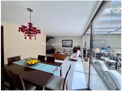 Casa de 3 alcobas en venta en Cumbres, Envigado, 220 m² · foto 5 de 20