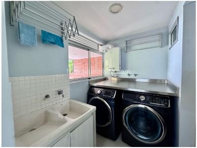 Casa de 3 alcobas en venta en Cumbres, Envigado, 220 m² · foto 10 de 20