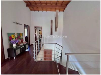 Casa de 3 alcobas en venta en Cumbres, Envigado, 220 m² · foto 12 de 20