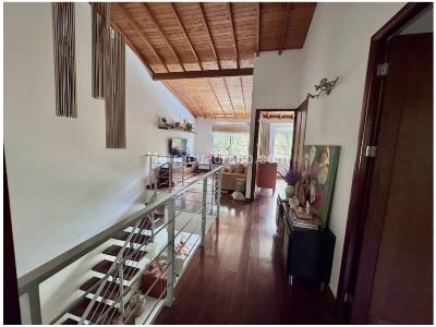 Casa de 3 alcobas en venta en Cumbres, Envigado, 220 m² · foto 14 de 20