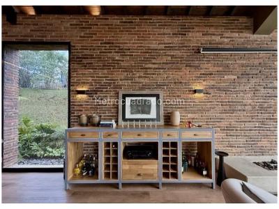 Casa de 4 alcobas en venta en Alto De Las Palmas, Envigado, 270 m² · foto 4 de 8