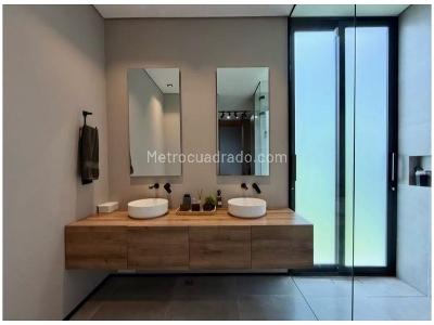 Casa de 4 alcobas en venta en Alto De Las Palmas, Envigado, 270 m² · foto 6 de 8