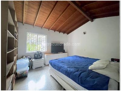 Casa de 5 alcobas en venta en La Castellana, Medellín, 215 m² · foto 6 de 20