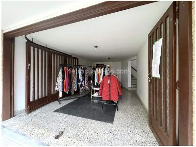 Casa de 5 alcobas en venta en La Castellana, Medellín, 215 m² · foto 17 de 20