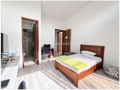 Casa de 4 alcobas en venta en Cabeceras, Rionegro, 352 m² · foto 13 de 20