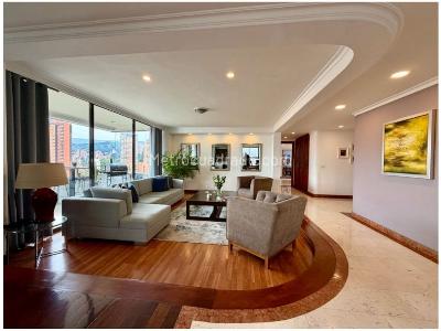Apartamento de 3 alcobas en venta en Los Balsos, Medellín, 250 m² · foto 3 de 20