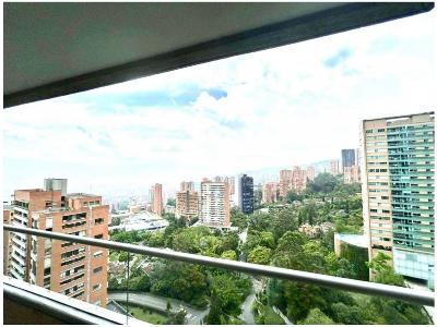 Apartamento de 3 alcobas en venta en El Poblado, Medellín, 219 m² · foto 5 de 20