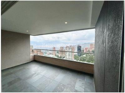 Apartamento de 3 alcobas en venta en El Poblado, Medellín, 219 m² · foto 8 de 20