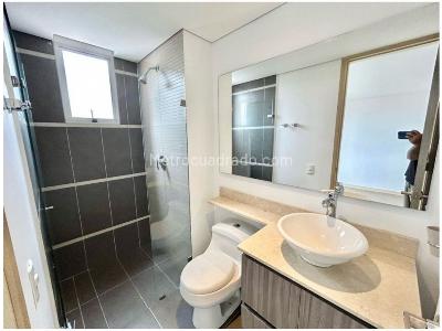Apartamento de 3 alcobas en venta en El Poblado, Medellín, 219 m² · foto 14 de 20