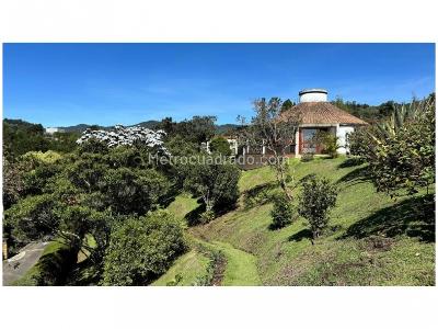 Casa de 4 alcobas en venta en Sajonia, Rionegro, 344 m² · foto 4 de 16