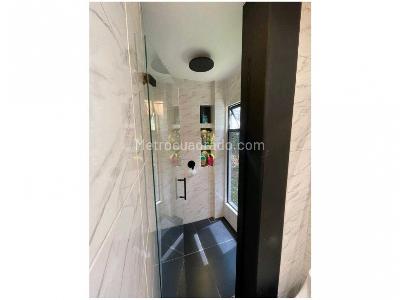 Casa de 4 alcobas en venta en San Judas, Sabaneta, 315 m² · foto 12 de 20