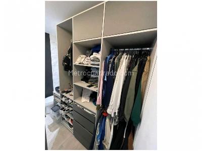 Casa de 4 alcobas en venta en San Judas, Sabaneta, 315 m² · foto 18 de 20