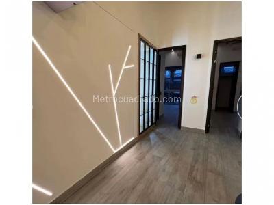 Casa de 3 alcobas en venta en Loma El Atravesado, Envigado, 215 m² · foto 17 de 20